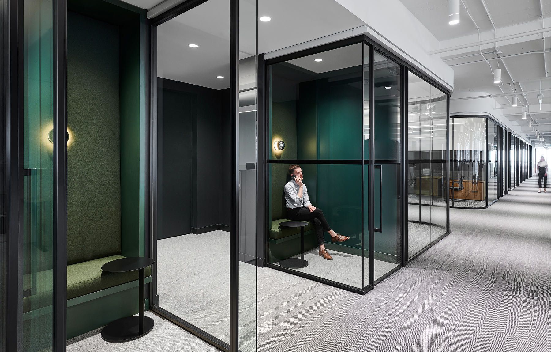 Office Phone Booth That Transforms Open Offices