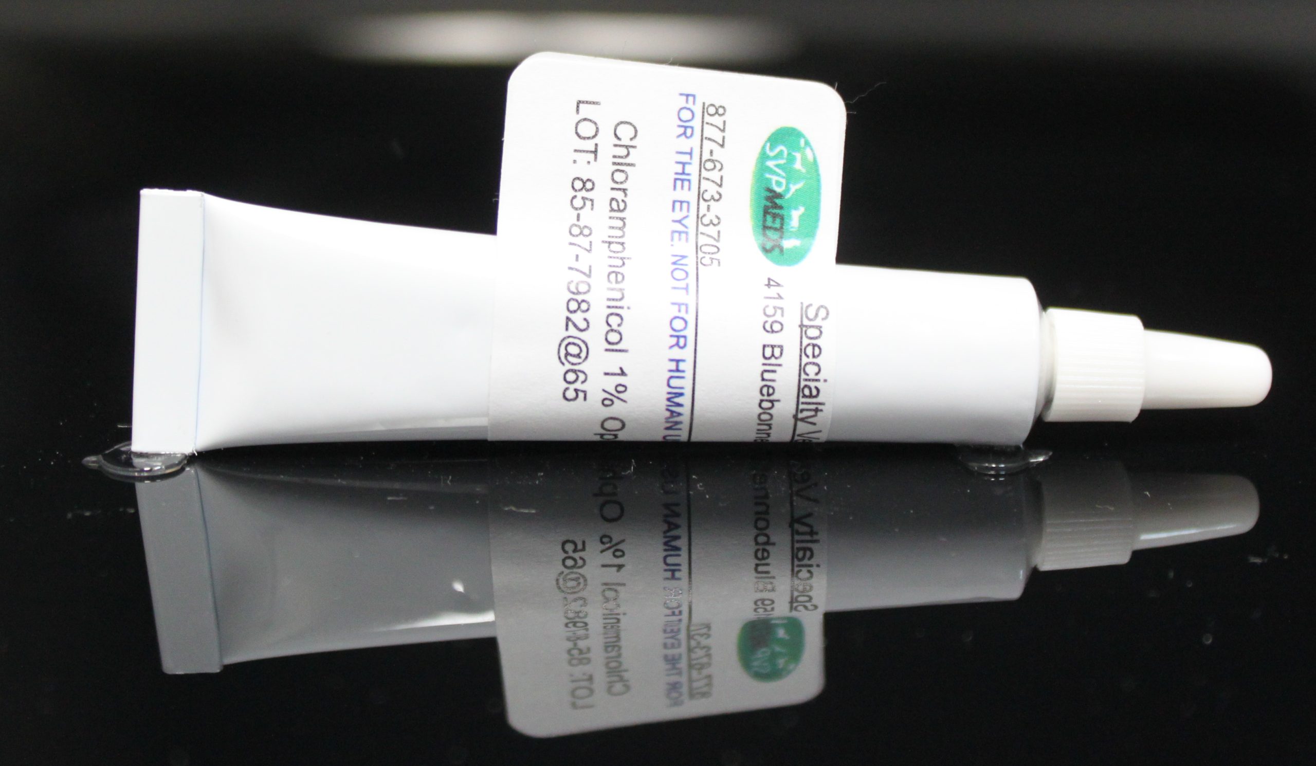 Chloramex ophthalmic ointment uses