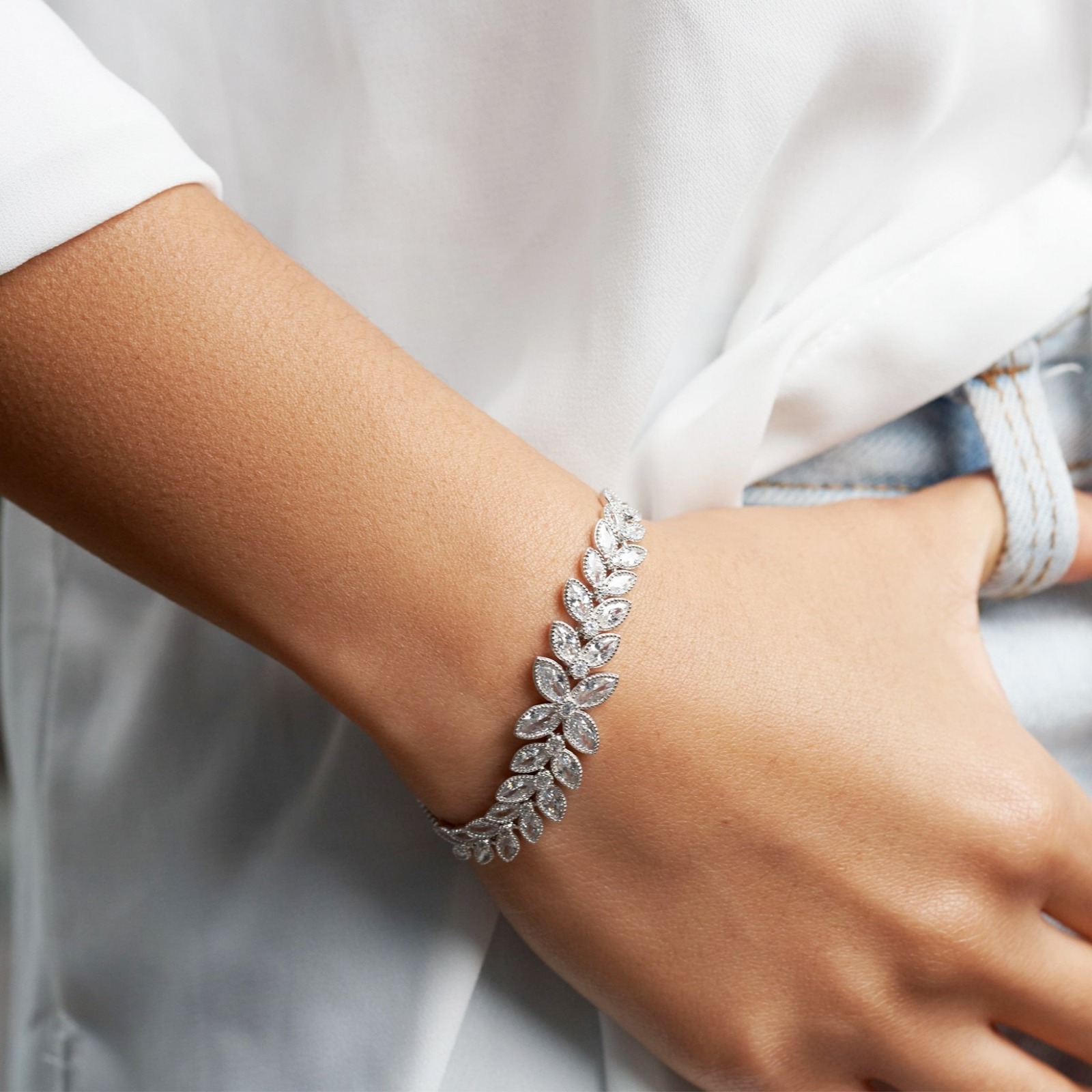 5 Timeless Vintage Bracelets That Tell a Story – Shop Now