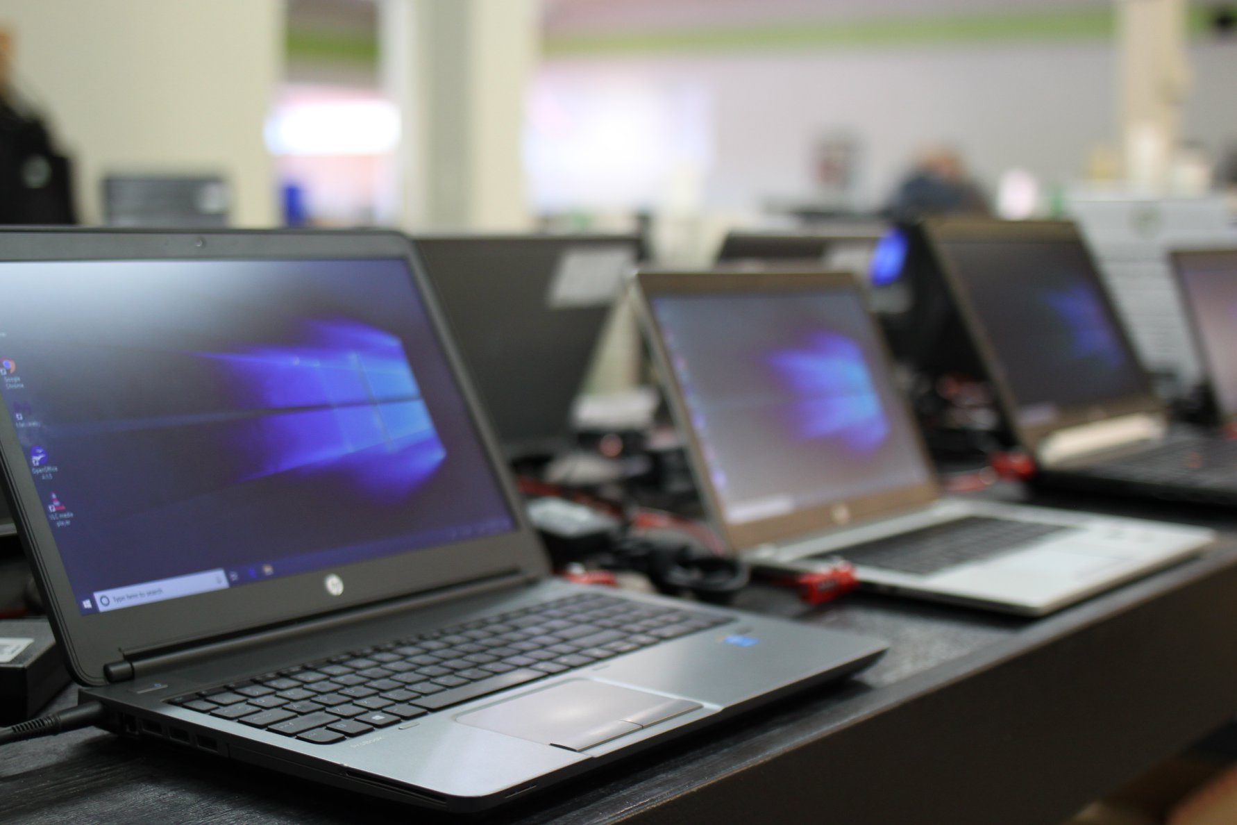 Refurbished Laptop: Απίστευτη ποιότητα με ΔΩΡΕΑΝ μεταφορικά!