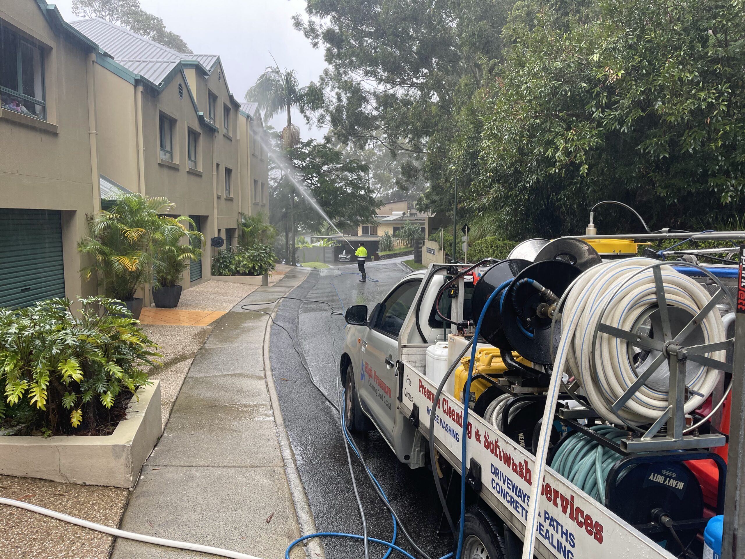 Window Cleaning Gold Coast Professionals | Superior Shine