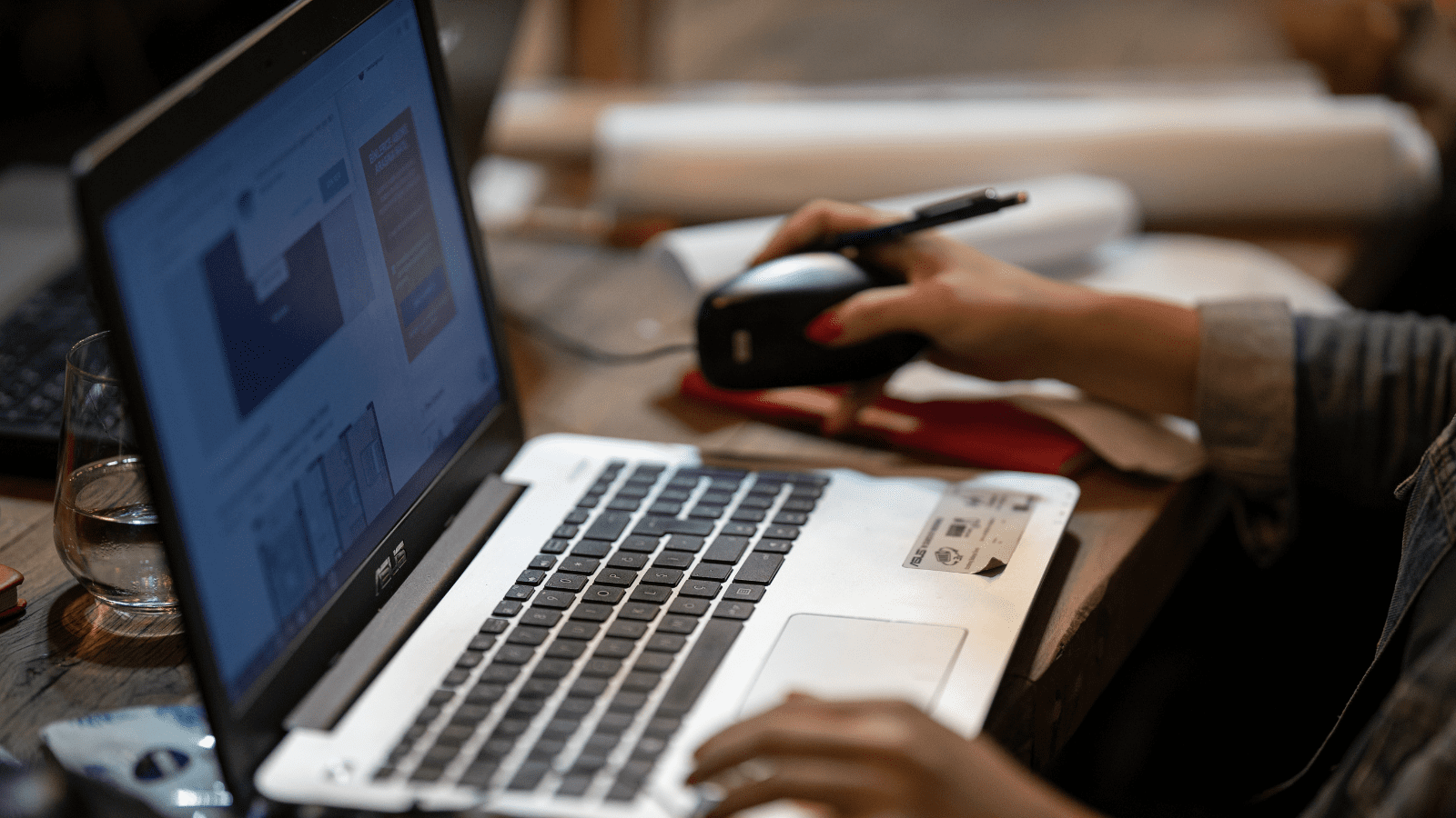 Hot 8 Trending Tech Products You Need in 2025