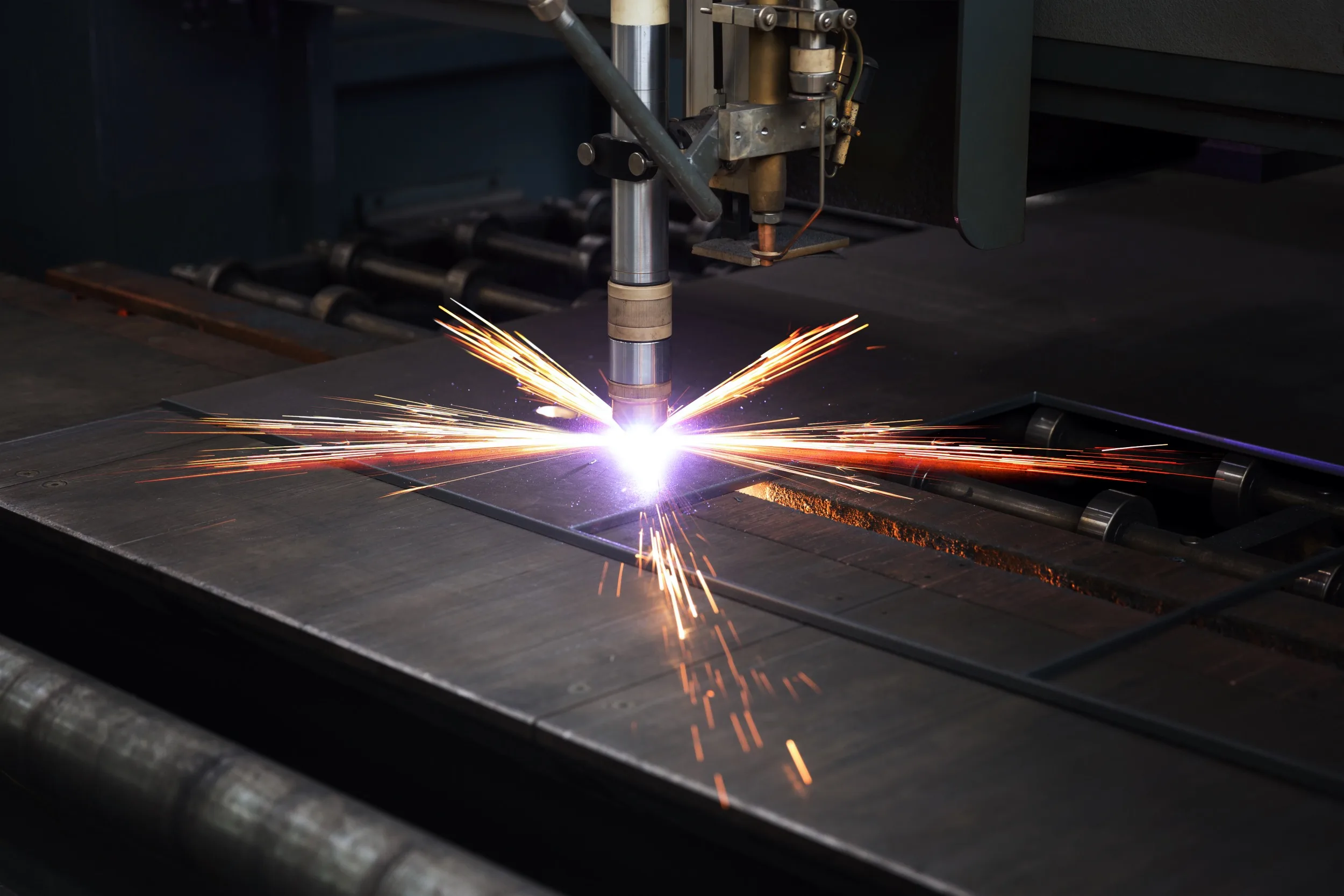 Custom Shearing Edmonton: 1 Powerful Metal Solution