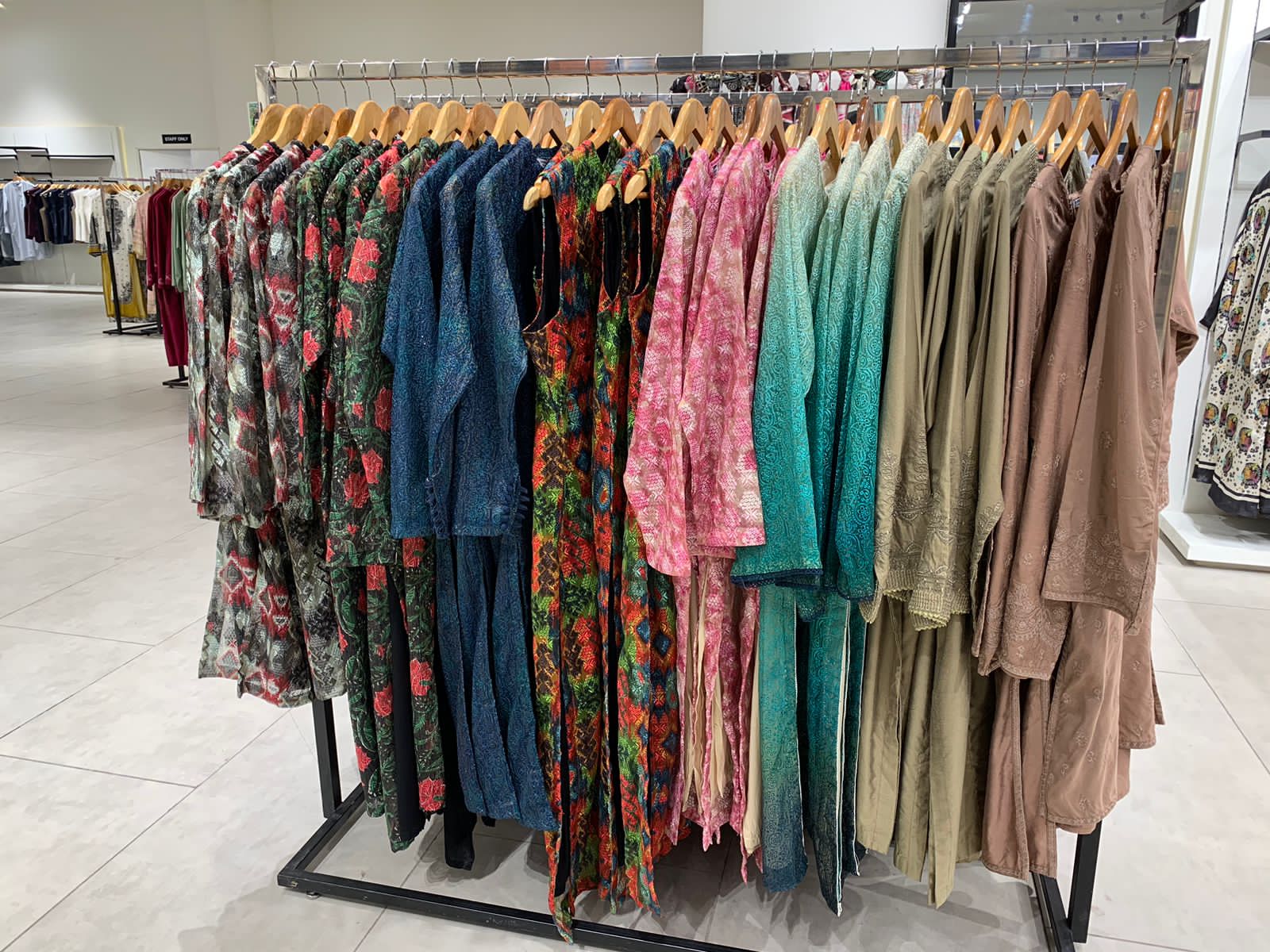 Clothing Store IttyBitty Closet –Curated, Chic Styles Online